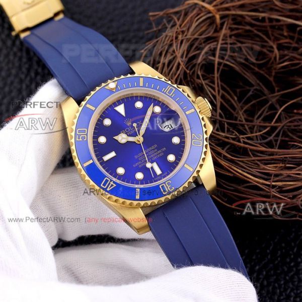 Perfect Replica Rolex Submariner Blue Face Ceramic Bezel Blue Rubber Strap 42mm Watch